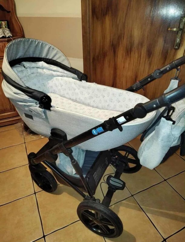 Elbląg Sprzedam wózek 3w1 ( Gondola, Spacerówka, nosidełko z adapterami, folia, torba oraz wszystkie nakrycia na