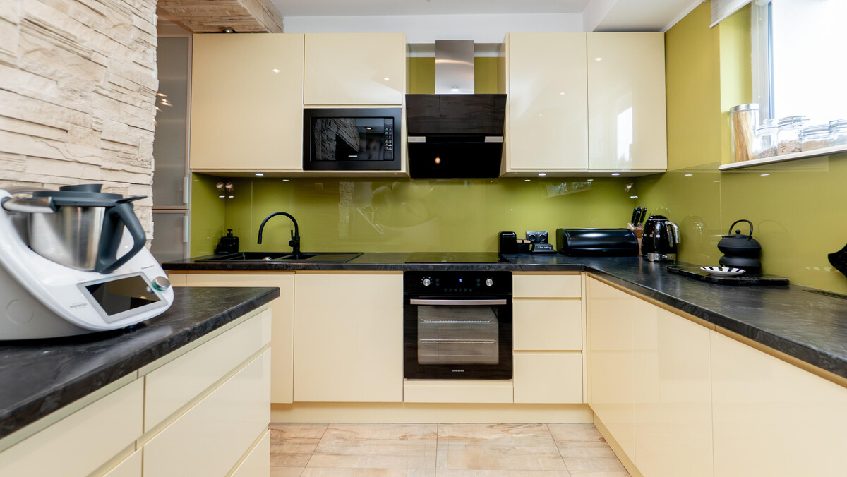 Elbląg TO MY SPRZEDAJEMYNIERUCHOMOŚCI W TYM MIEŚCIEBIURO NIERUCHOMOŚCIAMERICAN HOMEFOR SALE - DOM UL.