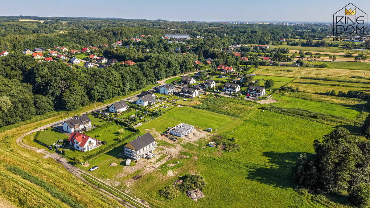 Elbląg KINGDOM NIERUCHOMOŚCI BLISKO CIEBIE PRZESTRONNY DOM W ZABUDOWIE BLIŹNIACZEJ Z GARAŻEMPOŁOŻONY NA DZIAŁCE O