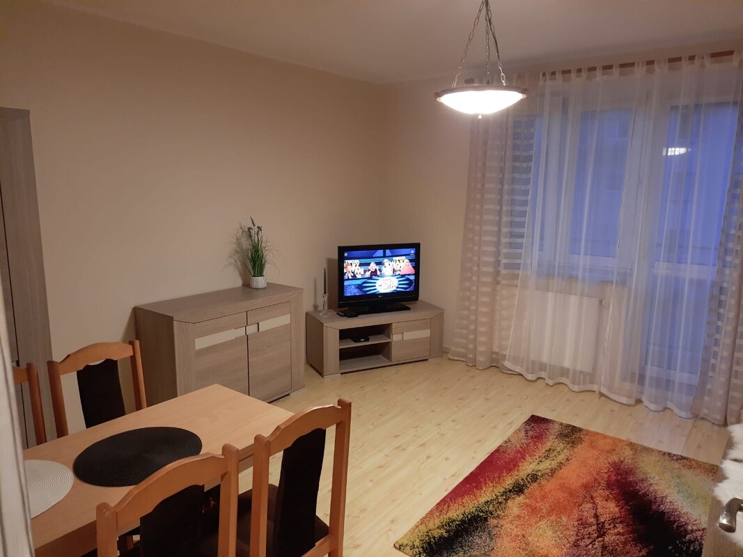 Elbląg 🏡 Do wynajęcia duża, przestronna kawalerka (36m2) z balkonem! 🌟