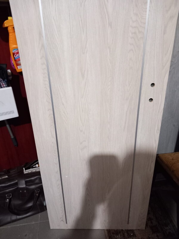 Elbląg Sprzedam drzwi, 50 zł sztuka.
Białe łazienkowe 70 prawie 3 sztuki
Z szybą 80 prawe 1 sztuka
Pełne 66 lewe 1