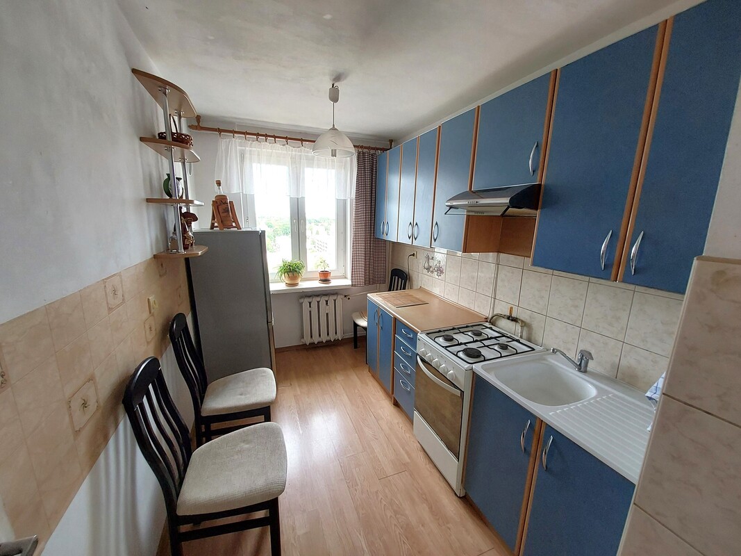 Elbląg Mieszkanie 2 pokojowe 47 m2 w świetnej lokalizacji w centrum Elbląga* duży salon* balkon* oddzielna kuchnia*