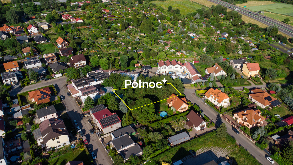 Elbląg PÓŁNOC NIERUCHOMOŚCISprzedam działkę - Elbląg, Klonowa. Na sprzedaż atrakcyjna działka budowlana położona w