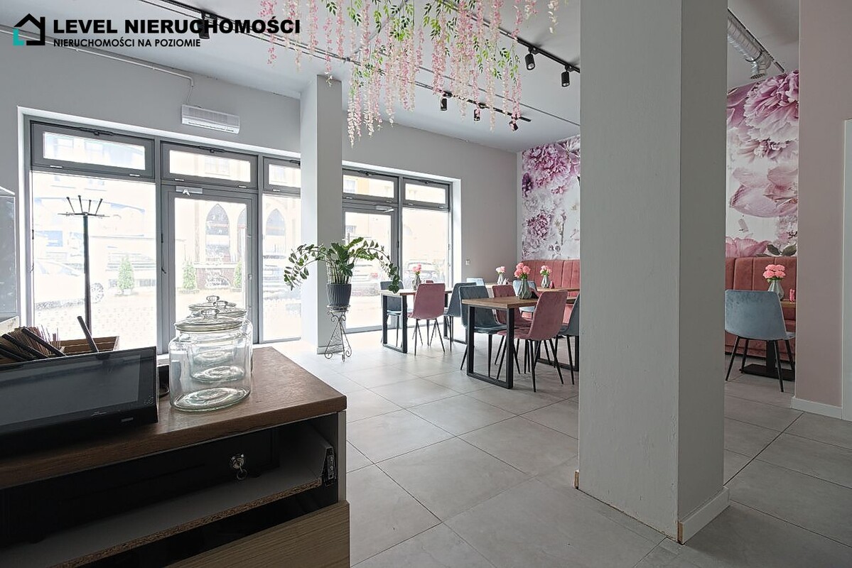 Elbląg LEVEL NIERUCHOMOŚCI Lokal handlowo-usługowy na starówce90,32m2ul. Bednarska NIERUCHOMOŚCI NA POZIOMIE