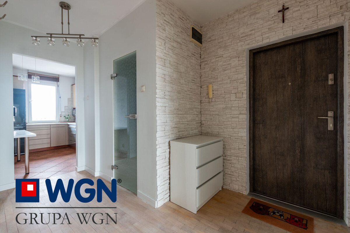 Elbląg ELBLĄG, WYNAJEM, ULICA KRÓLEWIECKA, 3 POKOJE, 60 m2,BALKON, PIWNICA, MEDIA Z MIASTA. WGN - NIERUCHOMOŚCI z