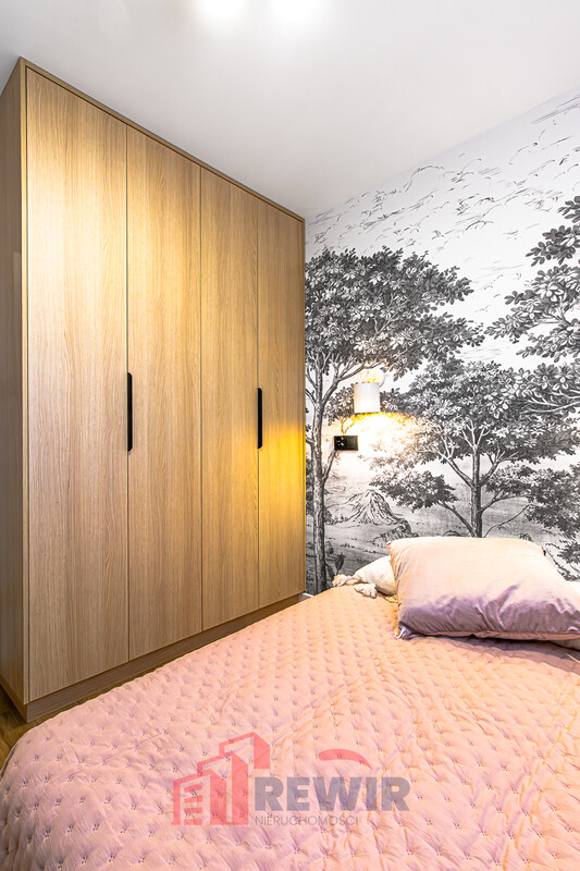 Elbląg RewiR NieruchomościWybierz Swój🎄Wymarzony RewiR Prezentujemy Państwu 3-pokojowe mieszkanie przy