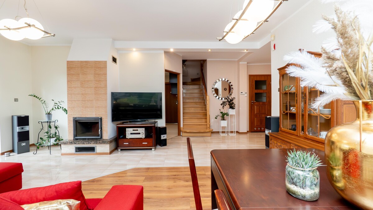 Elbląg TO MY SPRZEDAJEMYNIERUCHOMOŚCI W TYM MIEŚCIEBIURO NIERUCHOMOŚCIAMERICAN HOMEFOR SALE - DOM - JEMIOŁOWA