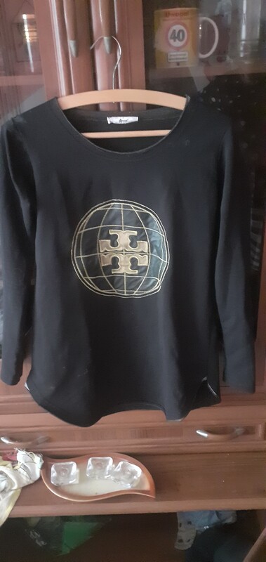 Elbląg Sprzedam odzież damską za symboliczne 50zl. .. .ciuszki w rozmiarze od s do L. .. .. .są kurtki, szaliczki,