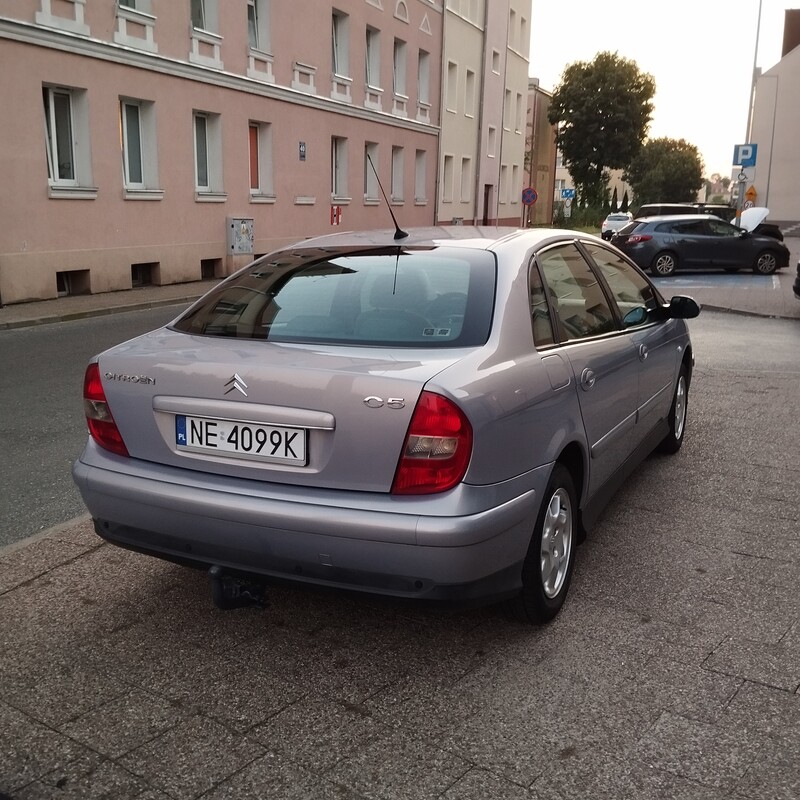 Elbląg Sprzedam Piękny Siwo - Szary Citroen C5 - 1.8 Benzyna - Limuzyna - z Wymienionym ROZRZĄD-em !.
2003 rok,
8 x