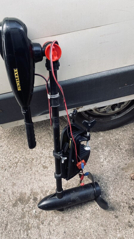 Elbląg Silnik elektryczny do łodzi ponton uszkodzony
30 lbs, troning
Silnik jest zasilany napięciem 12 V i ma