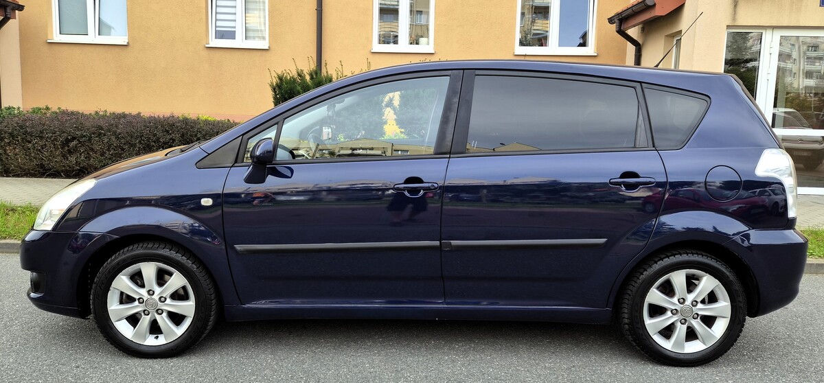 Elbląg Toyota Corolla Verso 2008Rok 1,8Benzyna 130KM 7-Mio Osobowy Automatyczna Skrzynia Elektryczne Szyby i Lusterka