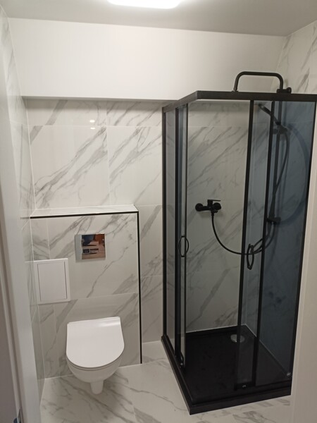 Elbląg Wykonam remont mieszkania łazienki układanie płytek paneli podłogowych zabudowy karton gips szpachlowanie