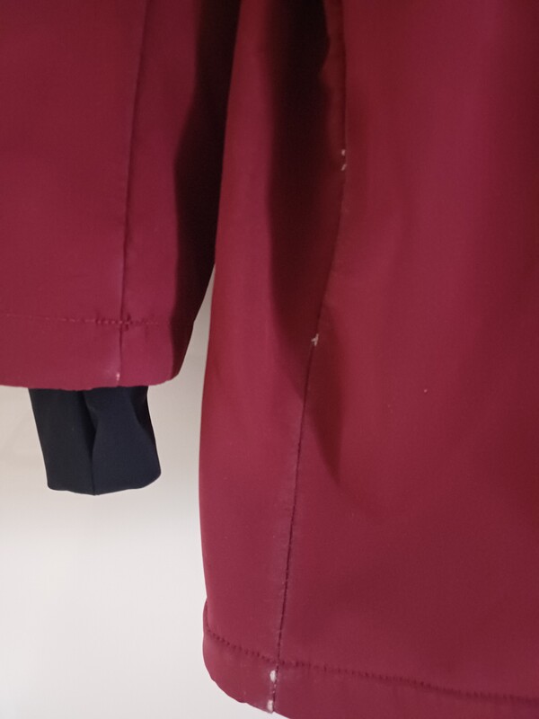 Elbląg Kurtka softshell rozmiar 42,kolor bordowy w środku przyjemny miś, zamek dwustronny góra dół, stan idealny minus