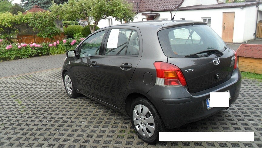 Elbląg Toyota YarisPoj.1,3 benzyna 100 kMModel 2010KlimatyzacjaElektryczne szybyElektryczne lusterkaABS Wspomaganie
