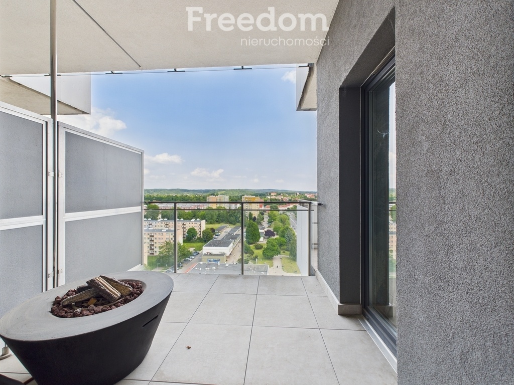 Elbląg FREEDOM NIERUCHOMOŚCIWynajmę mieszkanie - Elbląg, Królewiecka. Wyjątkowe 125 m² z tarasem 60 m² i dwoma
