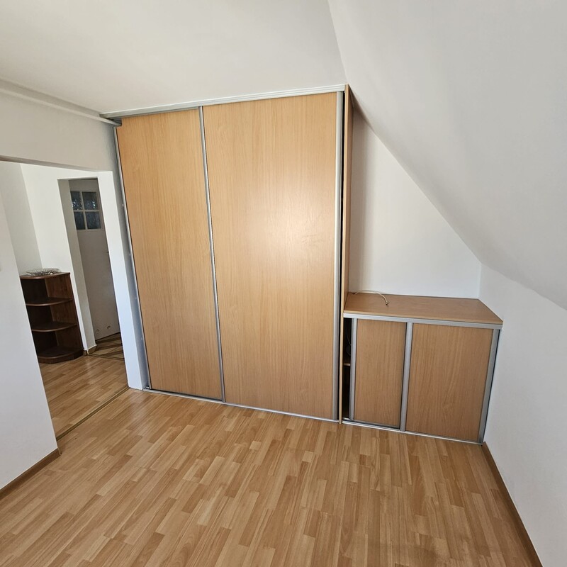 Elbląg DOM NIERUCHOMOŚCIOFERUJEMY NA SPRZEDAŻMIESZKANIE 2 POKOJOWEPow. 32 m2Blisko Park