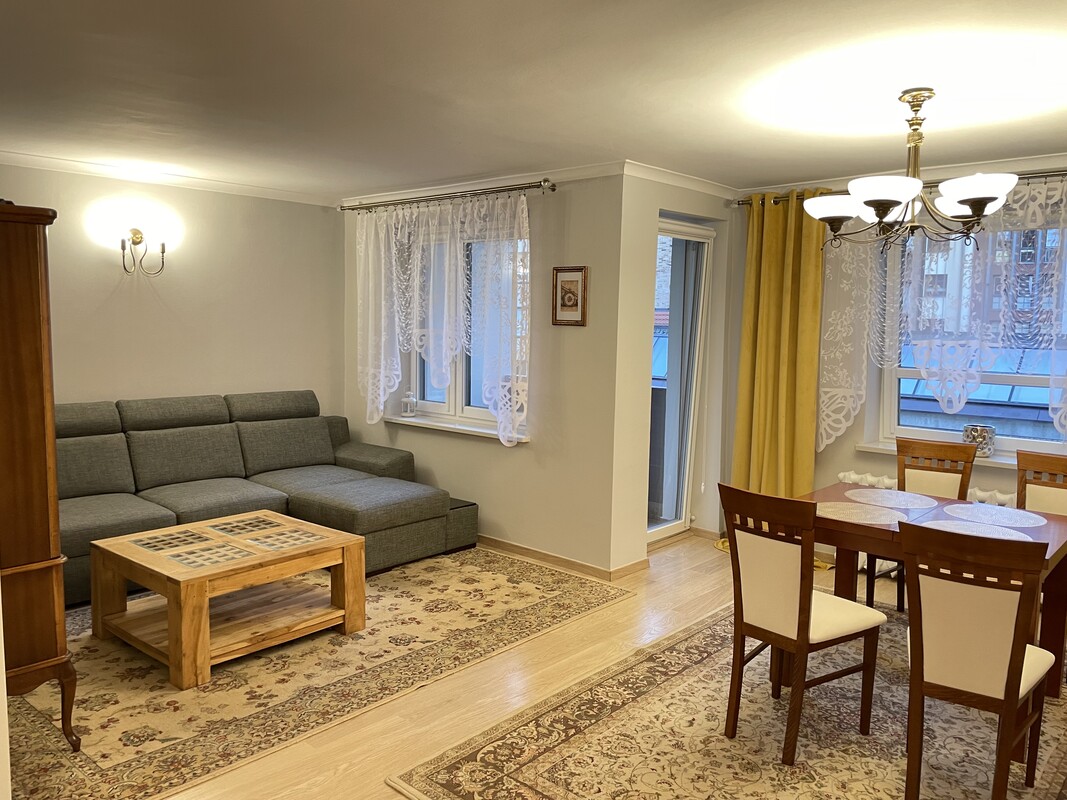 Elbląg Do wynajęcia apartament (najem okazjonalny) położony na Starym Mieście w Elblągu przy ul. Wieżowej z miejscem