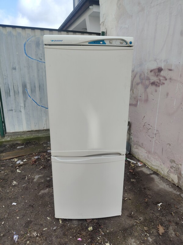 Elbląg Sprzedam lodówkę Polar stan bardzo dobry w zamrażalnik pół na pół model CZN 235Dwa oddzielne agregaty.