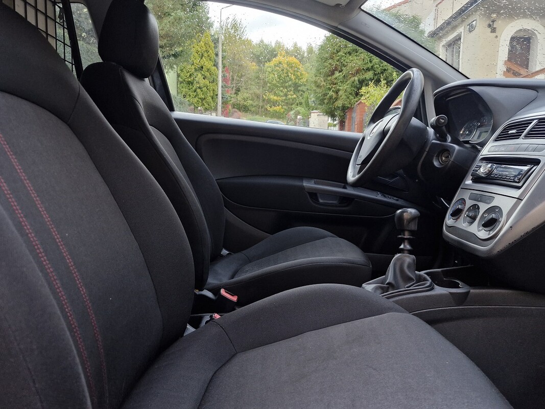 Elbląg Fiat Grande Punto1.4 BenzynaModel 2014KlimatyzacjaKupiony w Polskim Salonie