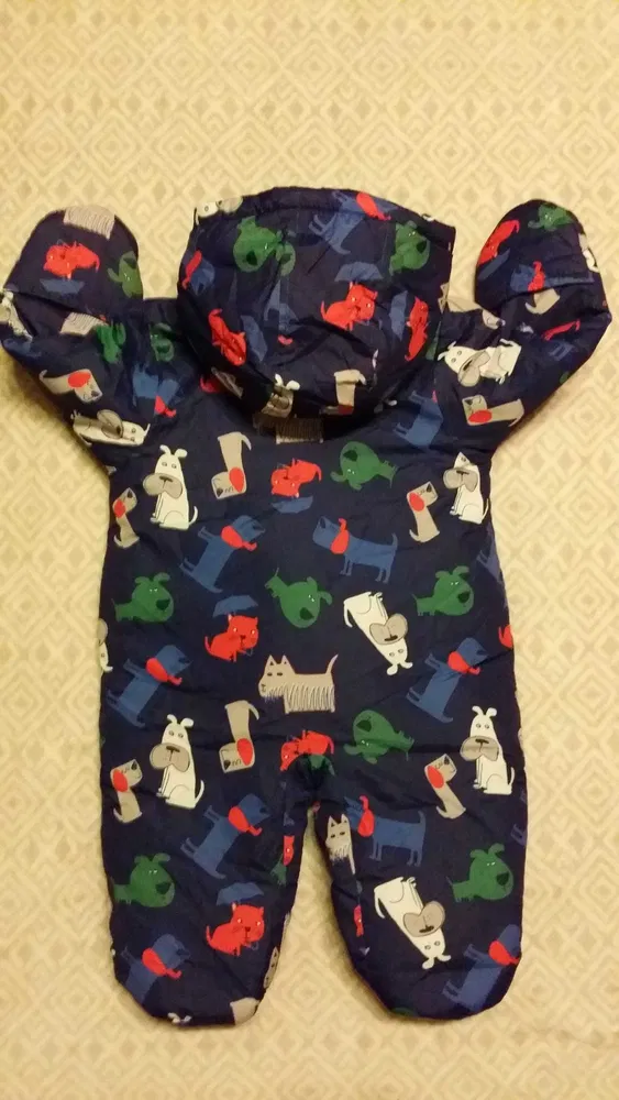 Elbląg Sprzedam kombinezon dla chłopczyka. Rozmiar 62-68 cm. Stan idealny. Polecam.