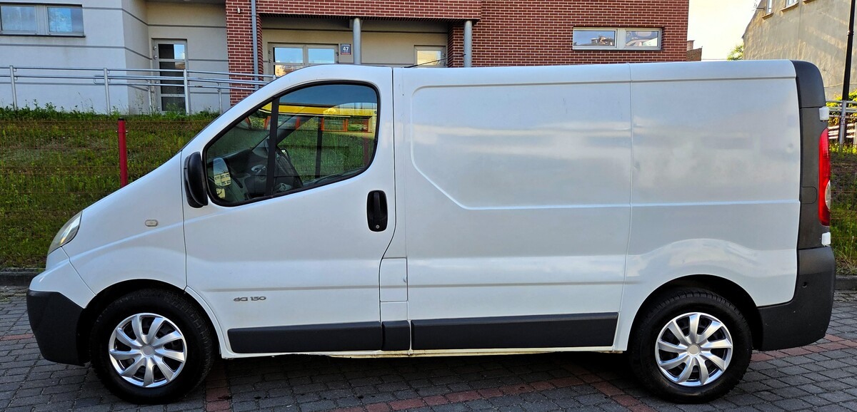 Elbląg Nissan Primastar Lift Vivaro Trafic 2,5 Diesel 145KM 2008 RokWysoki 3-Osobowy — Wspomaganie