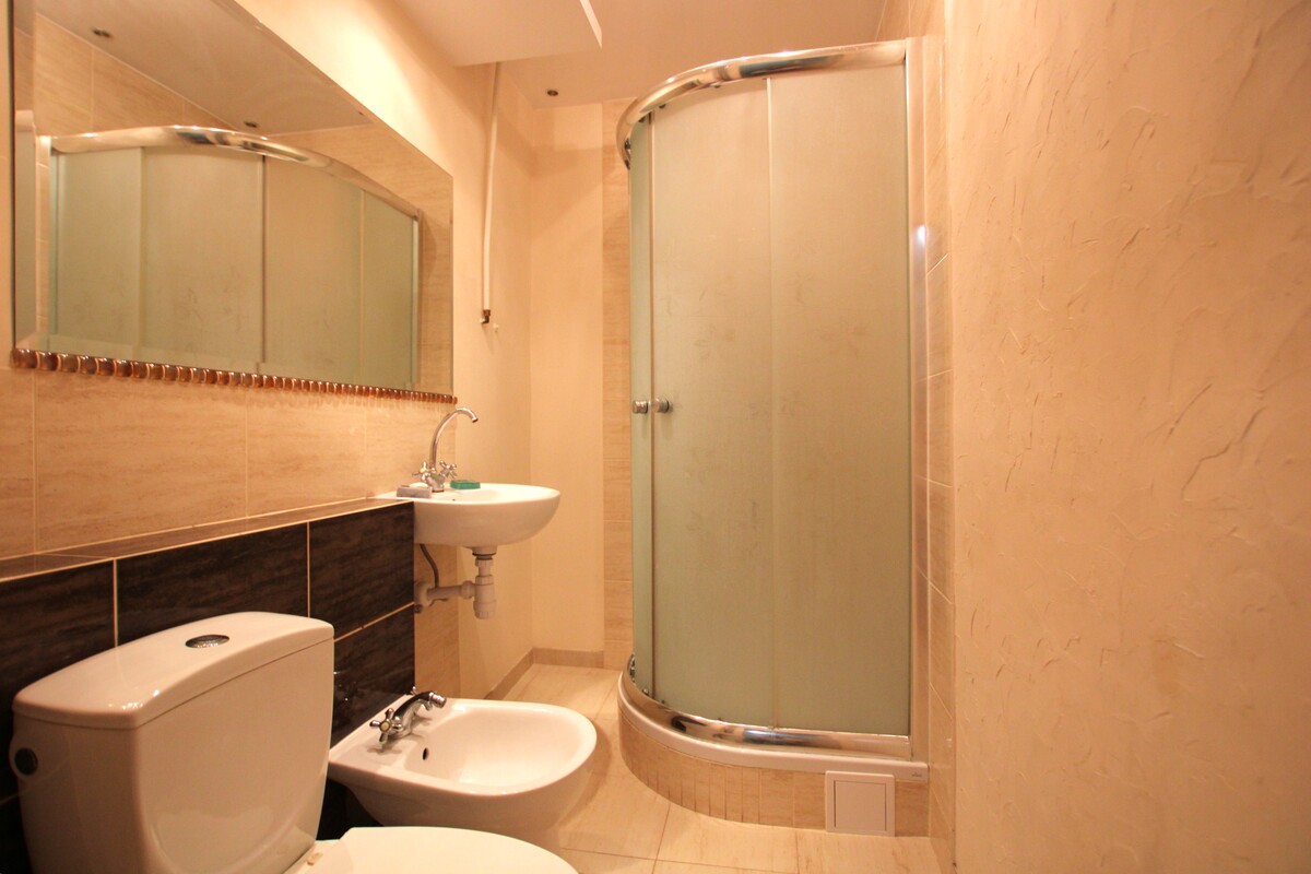 Elbląg NIERUCHOMOŚCI ANNA KRASZEWSKA Mieszkanie 1-pokojowe z balkonem i mediami miejskimi ul. Królewiecka,