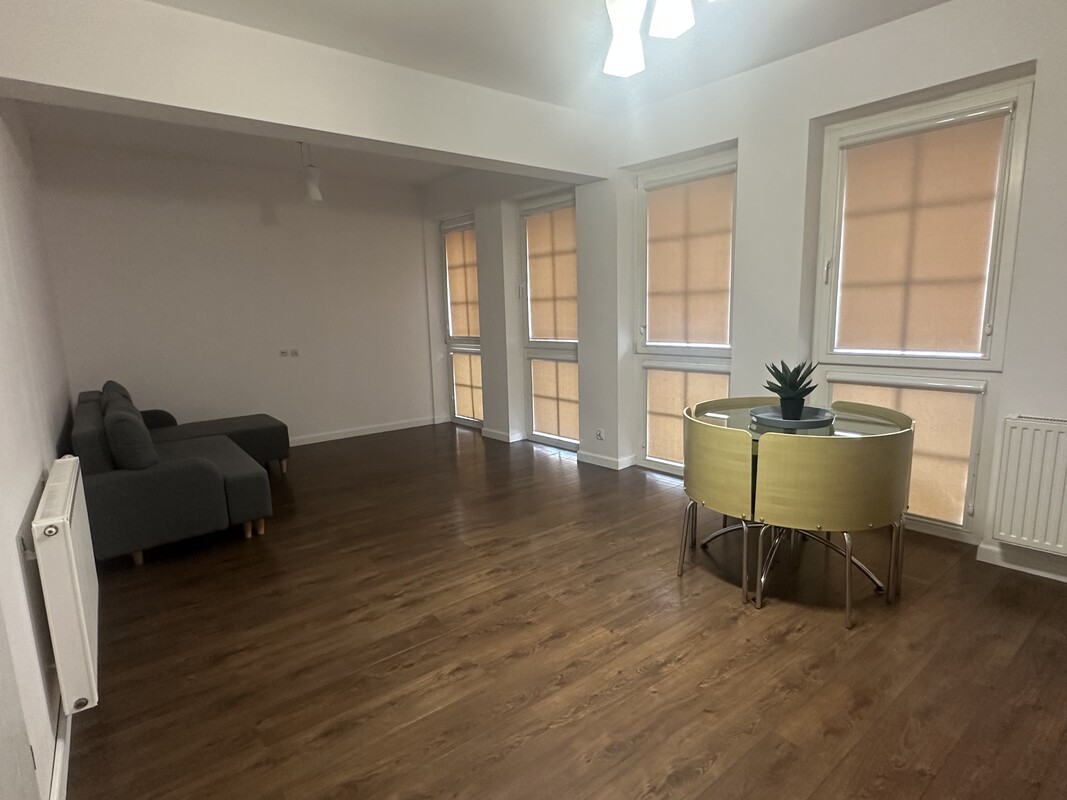 Elbląg Elbląg, Stare Miasto.
Przytulna kawalerka, open space (30 m²)
tylko Wynajem Okazjonalny, min. 10 miesięcy.