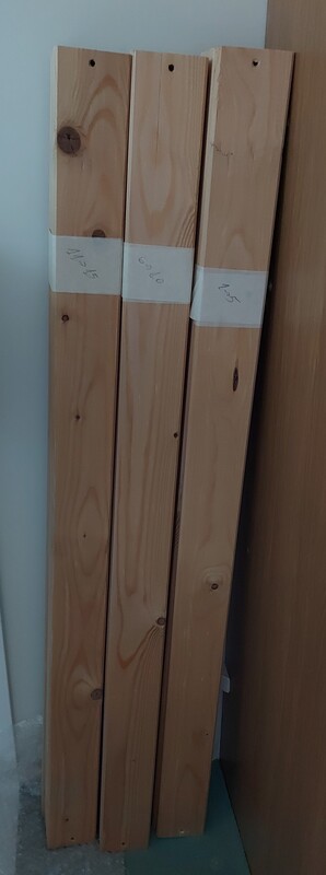 Elbląg Łóżko RANDRES z drewna sosnowego z zasłonką i materacem 200x90x14cm
PIERWSZE zdjęcie poglądowe ( takie zdjęcie