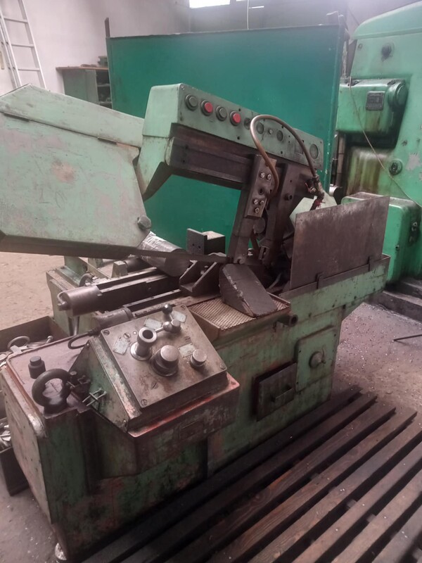 Elbląg Sprzedam maszyny do obróbki skrawaniem: tokarka sui 40,wiertarka promieniowa wr-50,frezarka pionowa fya 41 oraz