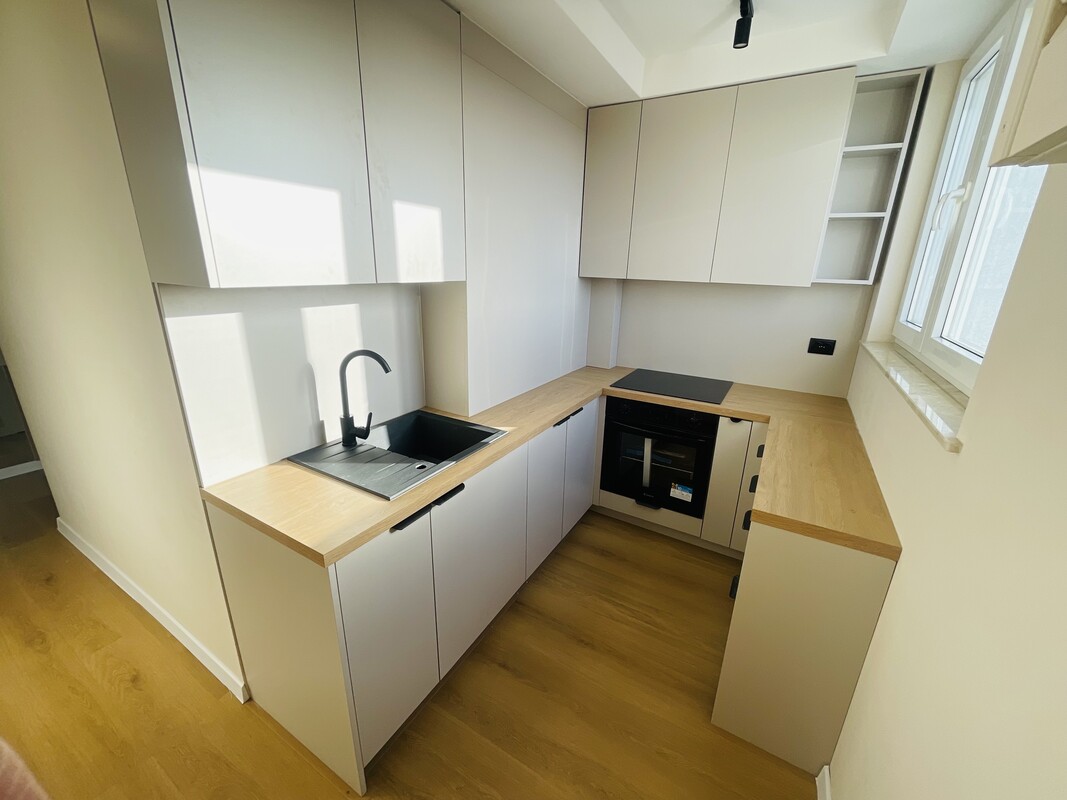 Elbląg 🏡 🌟 Przestronne 2-pokojowe mieszkanie z balkonem w sercu Elbląga! Wyjątkowe