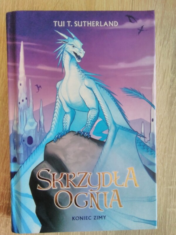 Elbląg Sprzedam używane lecz w bardzo dobrym stanie książki dla młodzieży w cenie 20 zł za jedną książkę.