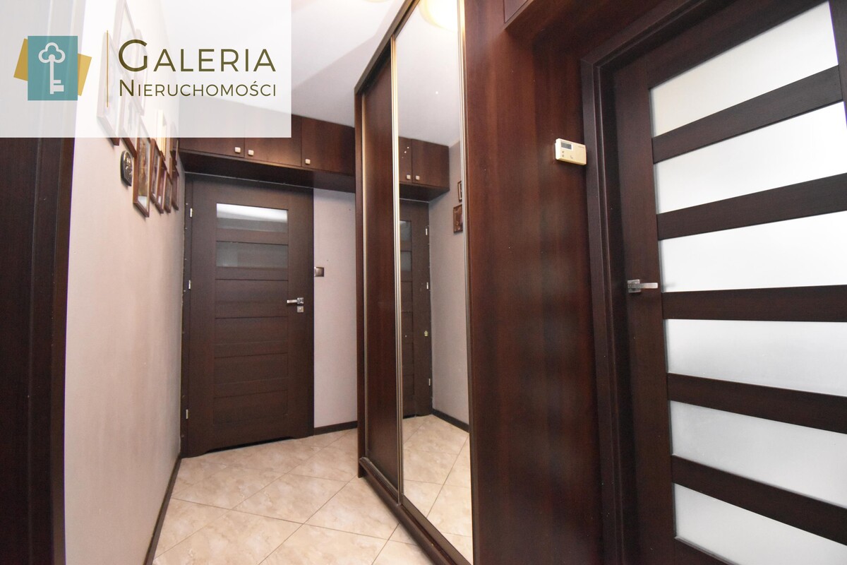 Elbląg GALERIA NIERUCHOMOŚCIZ pasji i miłości do nieruchomościNa sprzedaż: 2 pokojowe mieszkanie na pierwszym pietrze