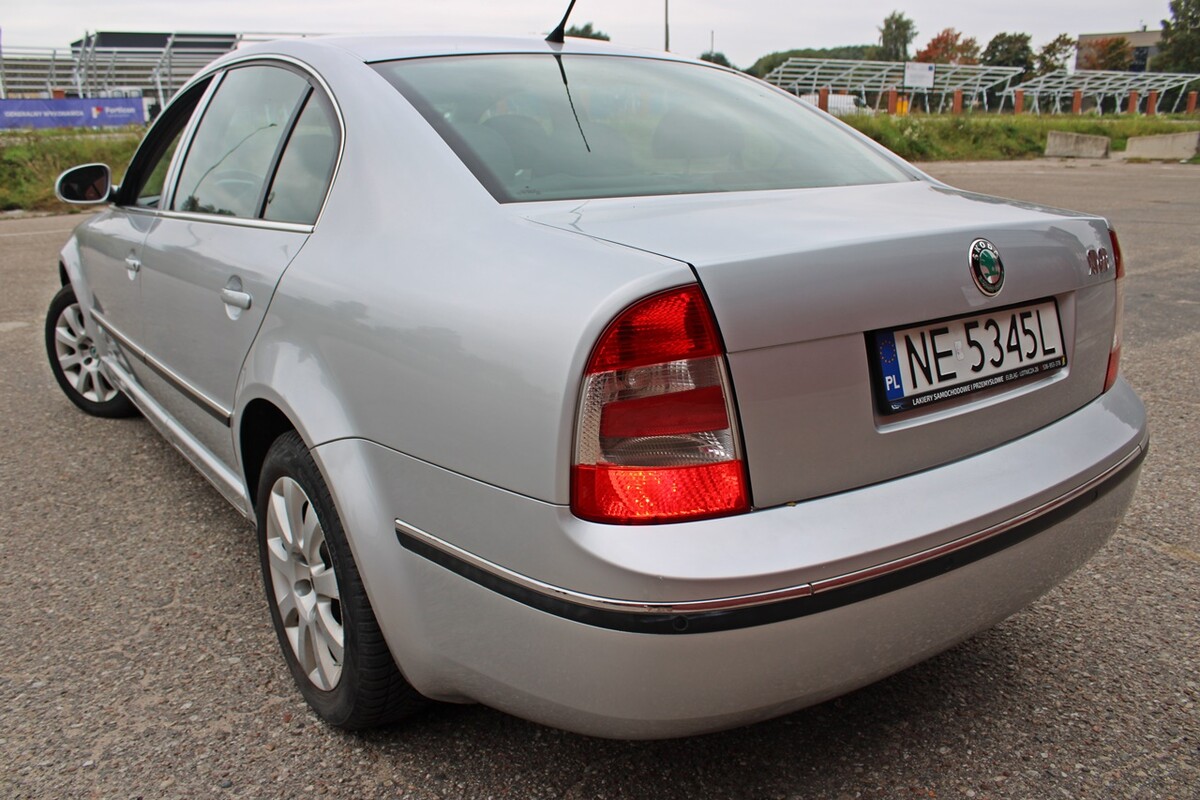 Elbląg SKODA SUPERB SILNIK : 2.0 115KM (zwykły 8V)Rok produkcji : 2008