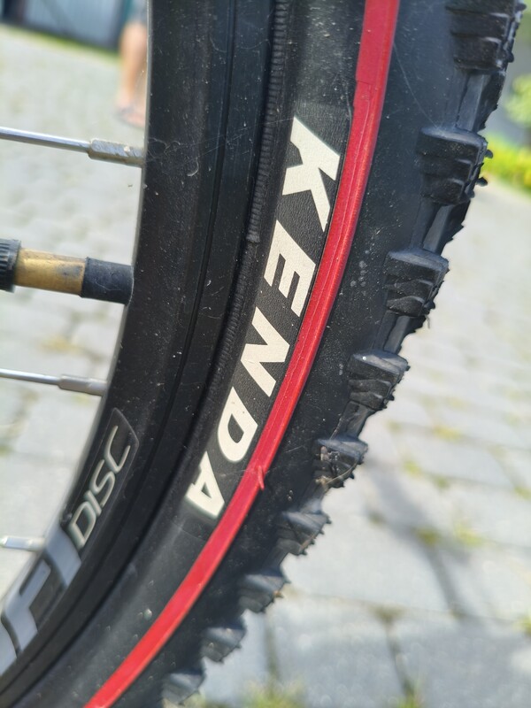 Elbląg Sprzedam rower MTB górski Kellys
Rama 21,5 cala koła 26 dzięki czemu jest zwrotny i sprytny w zakrętach.