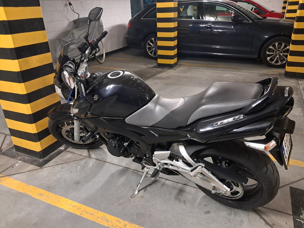 Elbląg Sprzedam motocykl Suzuki GSR600,2007 rok, stan bardzo dobry, przebieg 48 000 km, garażowany, nowa opona,