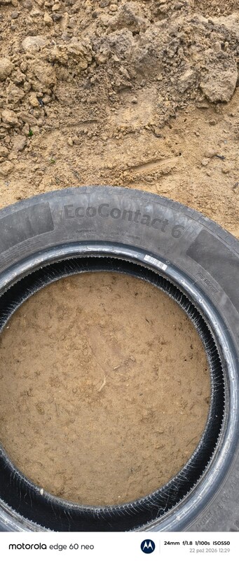 Elbląg Sprzedam 4 opony Letnie Continental 215/60 R 17 w bardzo dobrym stanie wraz z pokrowcami Dacia.