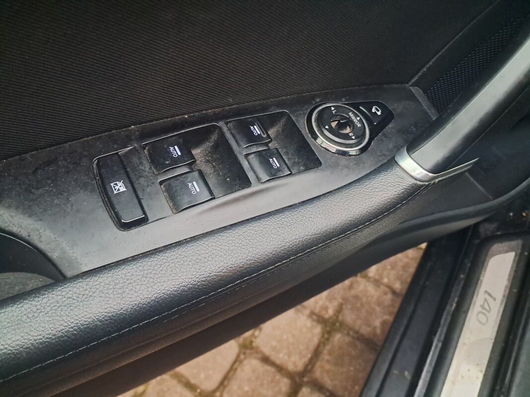 Elbląg Sprzedam Hyundai i40 Kombi 1,7CRDI z 09.2013 salon polska, sprawny użytkowany na bieżąco.