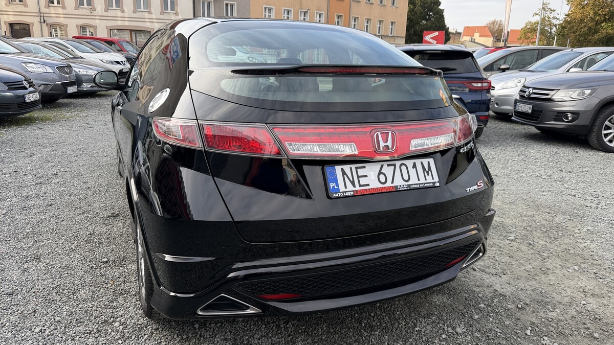Elbląg Auto Leew LEWANDOWSKI Kupujemy i Sprzedajemy tylko dobre auta Za auta z Polskiego Salonu Płacimy Najwięcej HONDA