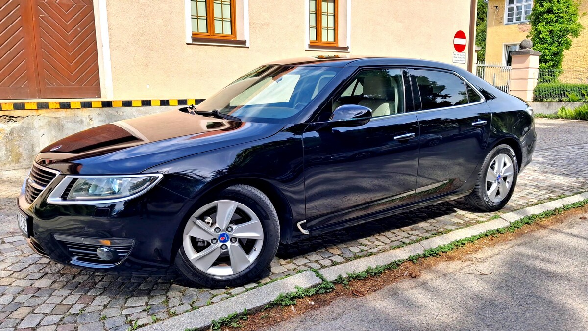 Elbląg SAAB 95 ng 2010r. 2.0 tid 160KM zadbany, idealny, garażowany,
, czarny metalic, jasna skóra, alu 17, led,