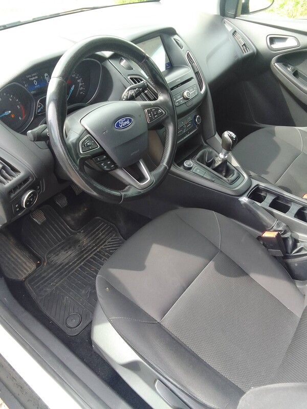 Elbląg Ford Focus kombi 2017 rok biały stan idealny sprzedam