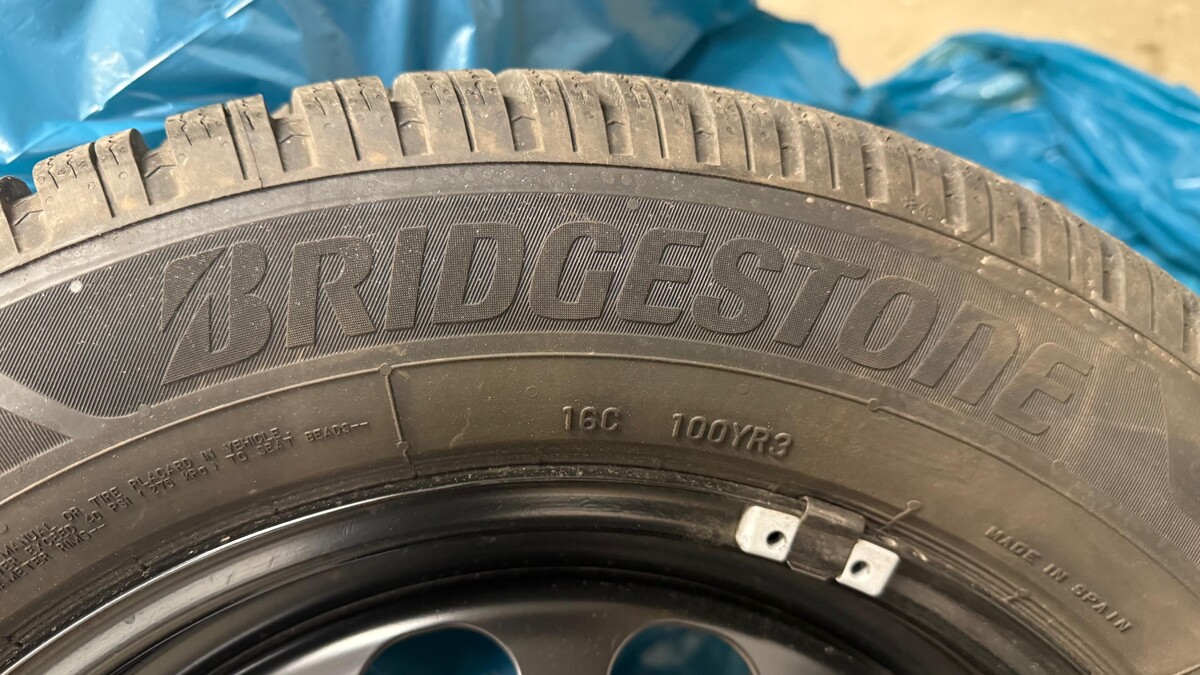 Elbląg Nowe koła zimowe 16Skoda VW Audi Seat 5x112 215/60R16 Bridgestone 2025 rok Felgi stalowe + opony + kołpaki