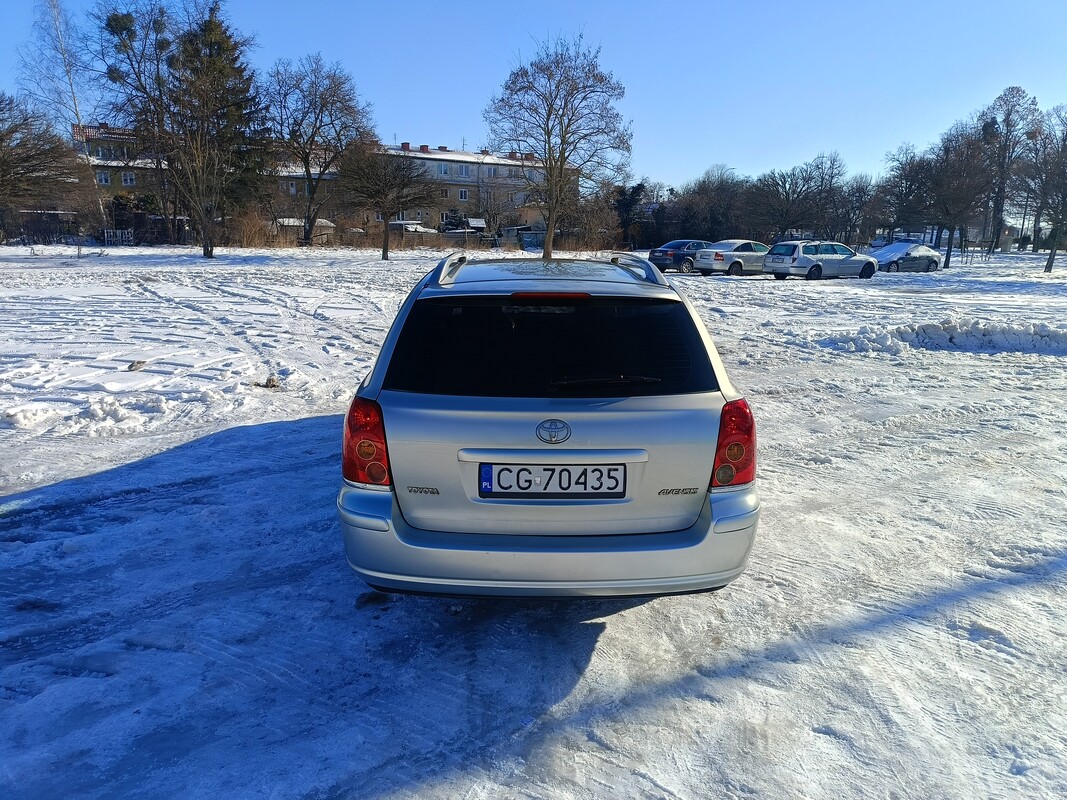 Elbląg Toyota Avensis