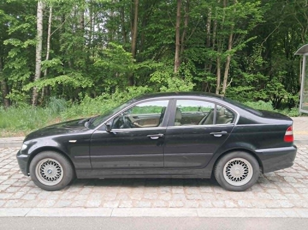 Elbląg Na sprzedaż BMW e46 318d 2004 rok. BMW Seria 3 – Klasyczny sedan z 2004 roku, znany z solidności i