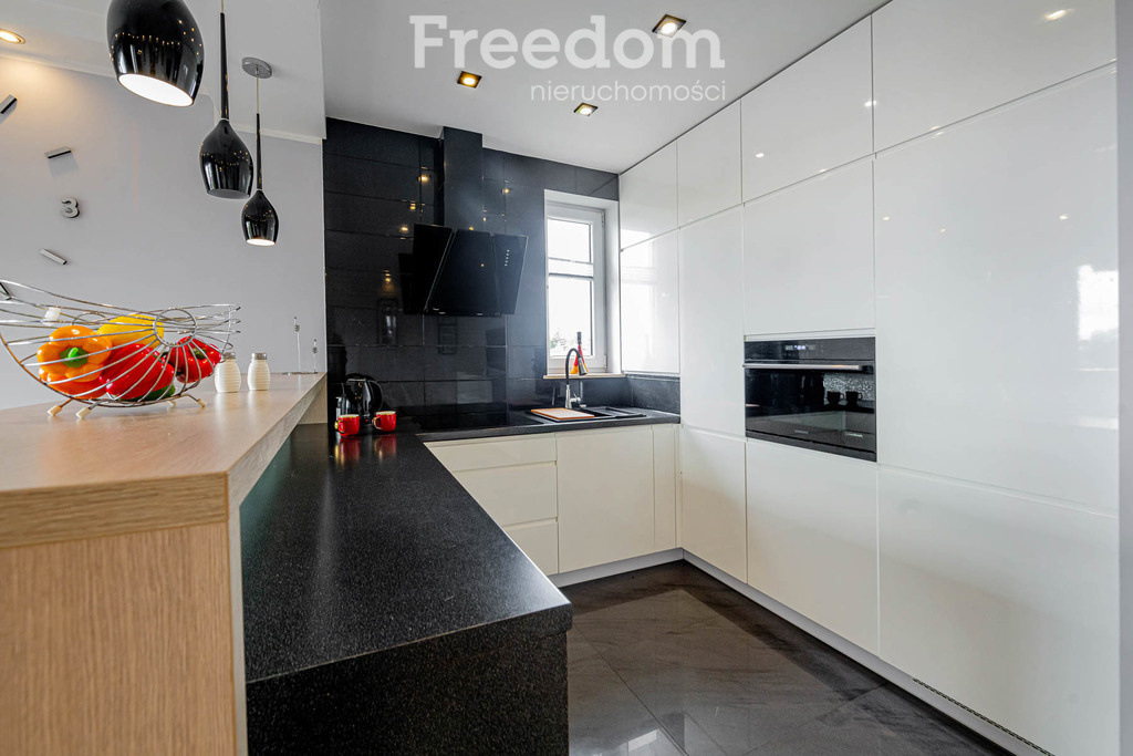 Elbląg FREEDOM NIERUCHOMOŚCIWynajmę mieszkanie - Elbląg, Władysława Broniewskiego. Nowoczesne mieszkanie z dużym