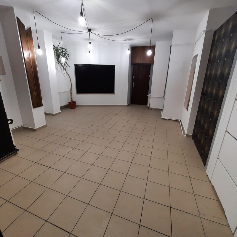 Elbląg DO WYNAJMU BUDYNEK USŁUGOWO – HANDLOWY Ul. PŁK. DĄBKA 76 B o