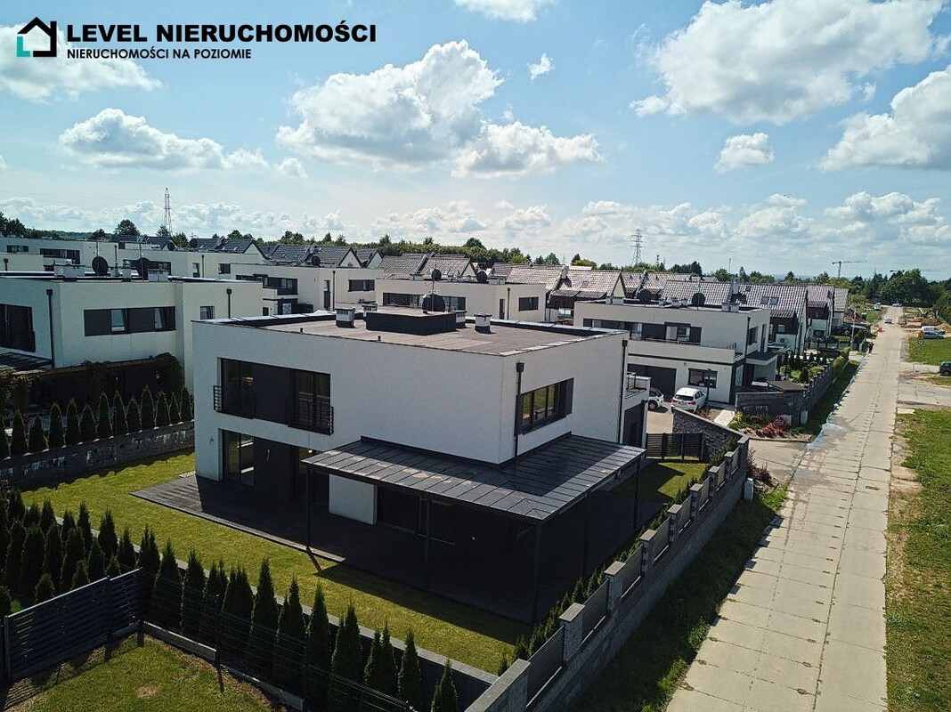 Elbląg LEVEL NIERUCHOMOŚCIJedyny taki dom w Elblągu254,10 m2 ul. GrodzieńskaNIERUCHOMOŚCI NA POZIOMIE