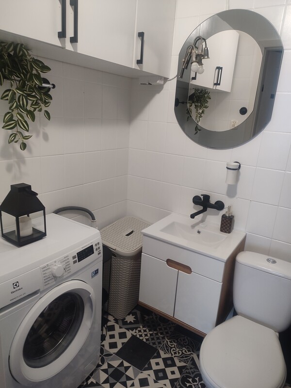 Elbląg Wynajmę mieszkanie 2 pokojowe 36 m. , II piętro
Lokalizacja: przy Parku Dolinka, ul. Szymanowskiego.
Lokal w