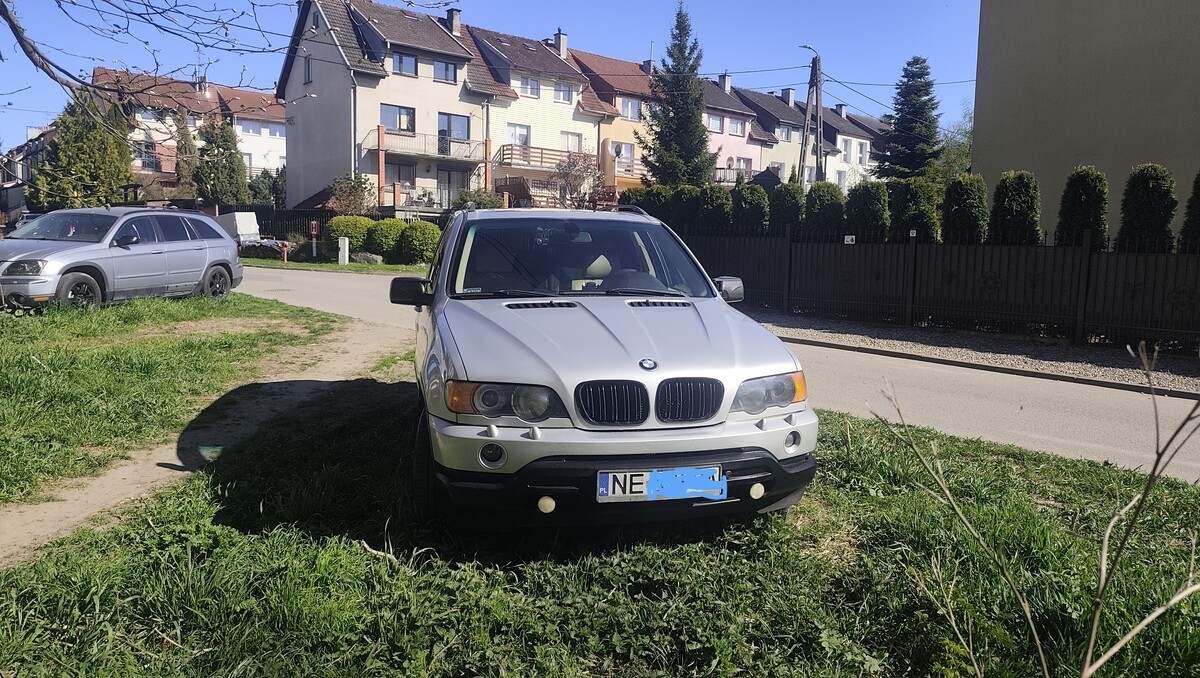 Elbląg Sprzedam samochód BMW x5 E53 SUV automat