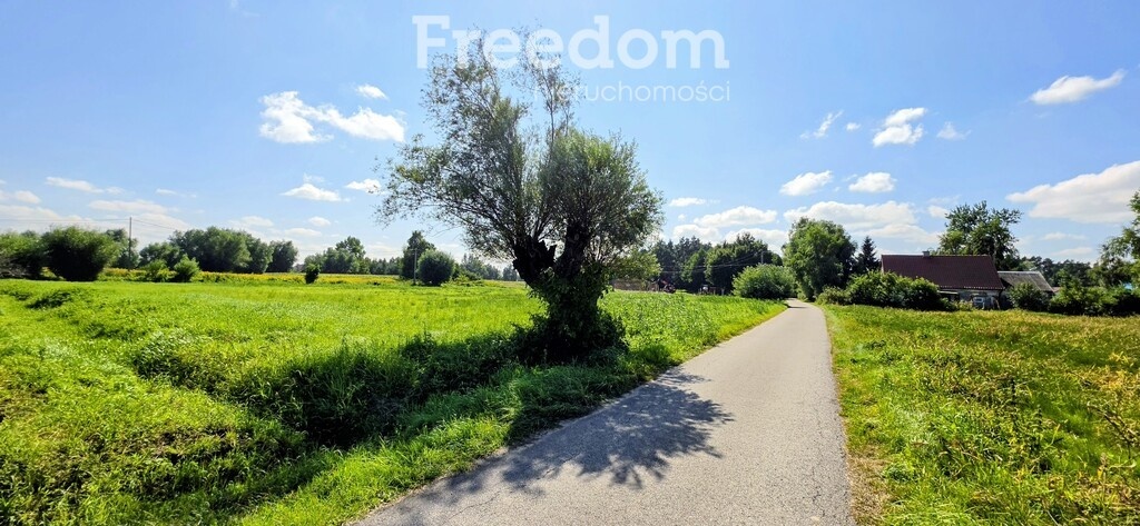 Elbląg FREEDOM NIERUCHOMOŚCISprzedam działkę - Ząbrowo. Działka budowlana o pow.2300 m2 w miejscowości Ząbrowo (gm.