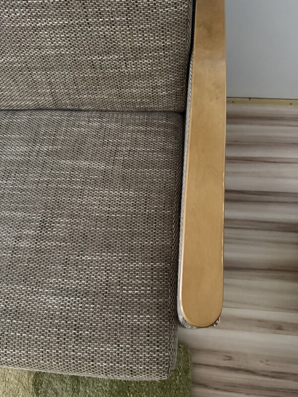 Elbląg Witam. Mam do sprzedania Wygodna, rozkładana sofa 3-osobowa z poduszkami w zielonym kolorze. Wersalka jest